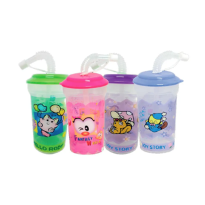 COPO PLÁSTICO COM CANUDO 410ML INFANTIL em Extrema MG