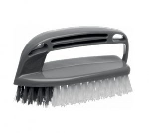 ESCOVA FERRINHO PARA ROUPA em Extrema MG