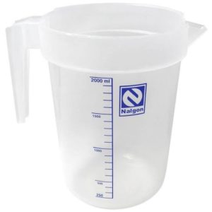 JARRA DE PLÁSTICO GRADUADA 2000 ML em Extrema MG