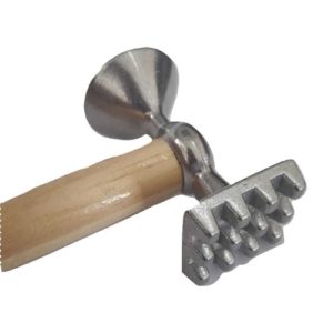 MARTELO PARA CARNE CABO MADEIRA 21CM em Extrema MG