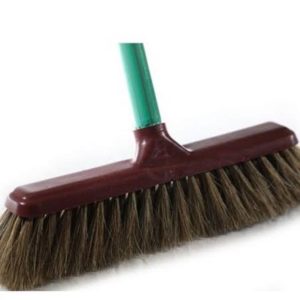 VASSOURA DE PELO ANIMAL 30CM em Extrema MG