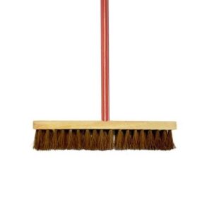 VASSOURA PREFEITURA 60 CM GARI NYLON OU PIACAVA em Extrema MG